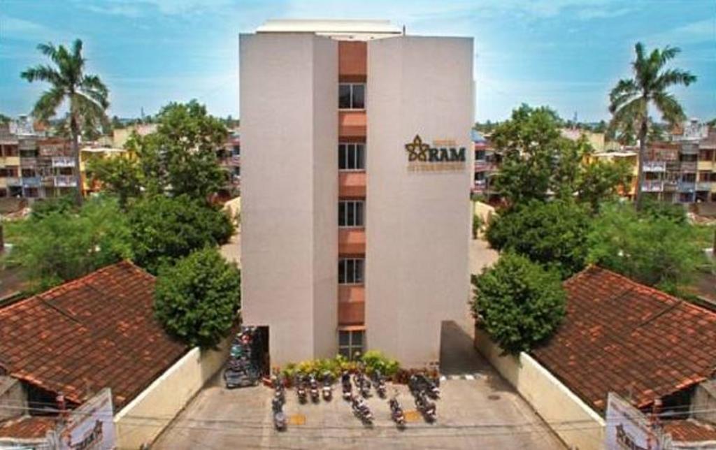 Hotel Ram International Pondicherry Exterior foto